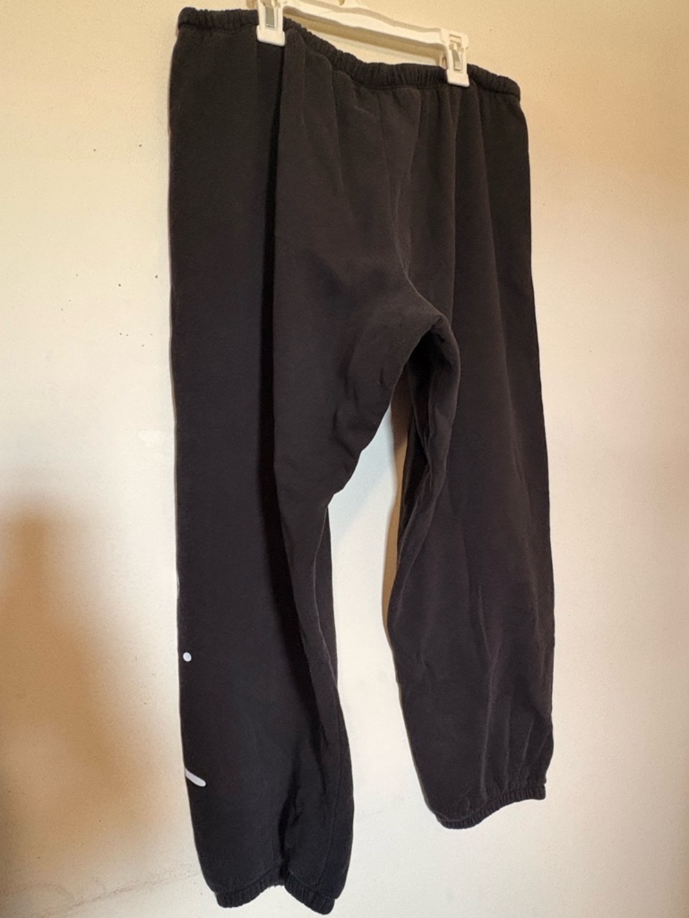 PINK Victorias Secret Everyday Sweats with white Script Pink Logo - Picture 2 of 8